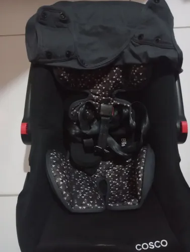 Vende-se bebê conforto marca cosco de 0 até 13 kg