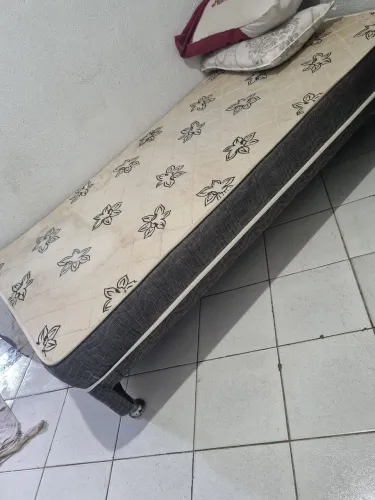 Cama de solteiro 
