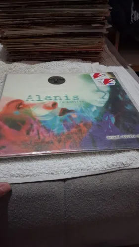 ALANIS MORISSETTE - JAGGED LITTLE PILL