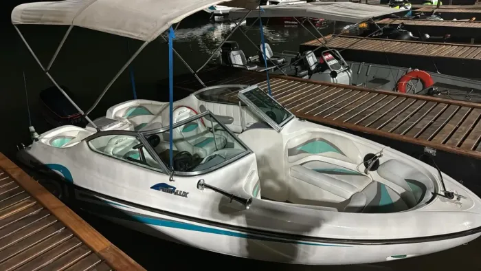 Lancha Fibralux Sunflash 17 - Evinrude 115 HP + Carreta - Documentada