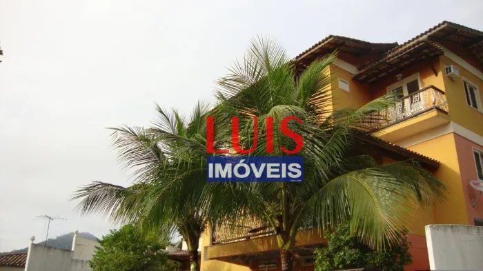 Casa com 3 dormitórios à venda, 400 m² por R$ 840.000,00 - Pendotiba - Niterói/RJ
