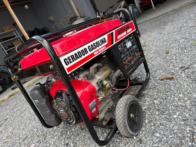 Gerador de Energia a Gasolina Motomil-MGG8000CLE