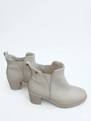 Bota Feminina Chelsea Off-White/Creme