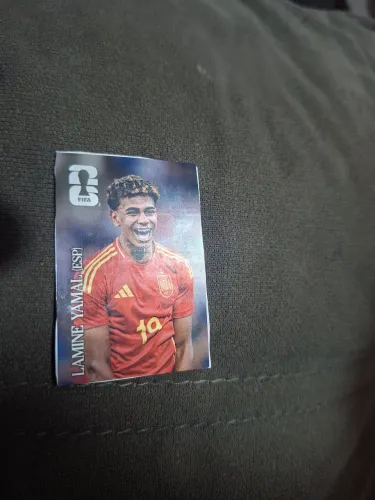 1 figurinha do lamine yamal da copa 2026