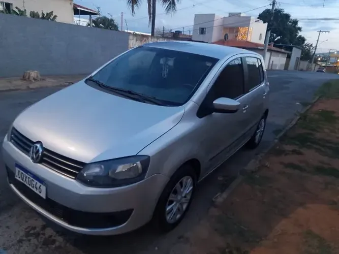 Volkswagen Fox 1.0 MI Total Flex 8V 5P 2014