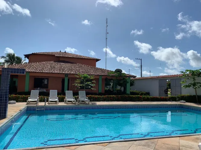 Alugo linda casa em salinas 91( *)