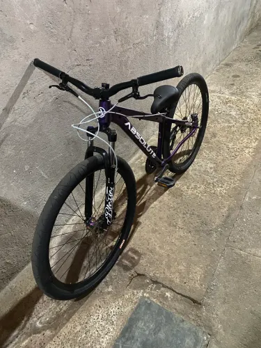 Vende-se bike absolute aro 29 excelente
