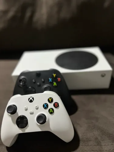 Xbox Series S 512Gb + 2 Controles Originais