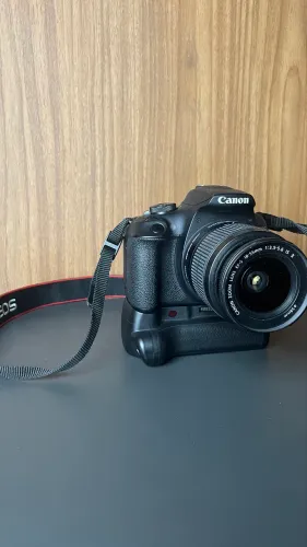 Câmera Cânon Rebel T7 + Lente + Kit Componentes