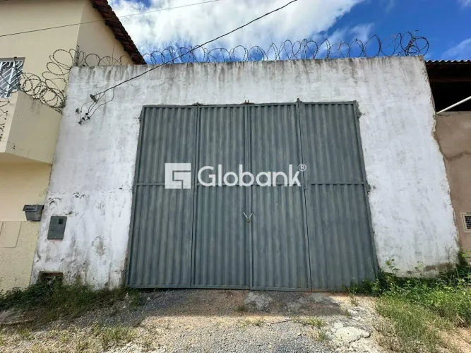 Galpão para aluguel Dona Gregória 350m² Montes Claros MG