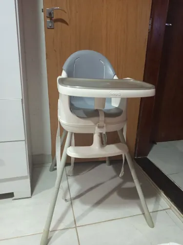 Cadeira de alimentação para bebê