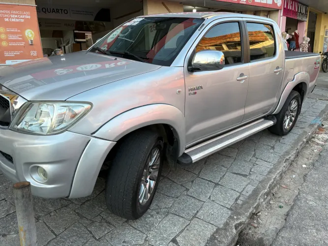 Toyota Hilux CD D4-d 4X4 2.5 16V 102cv TB Dies. 2009