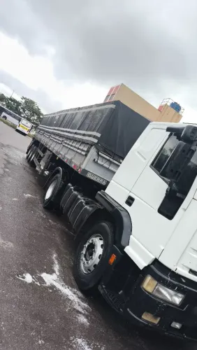 Carreta guerra graneleira 5 tampas 13.5 metross