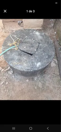 Limpa o poço coloco manilha e cavamos fossa e cavamos poço
