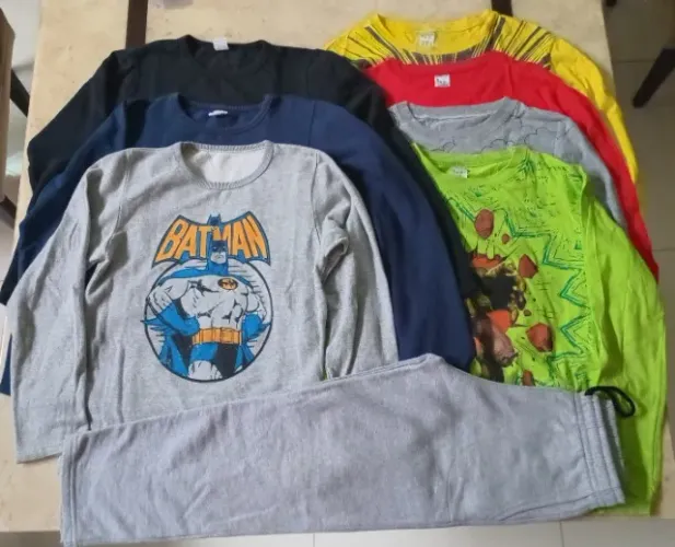 8 Peças usadas com detalhes - Para bater no dia a dia - tam 12 (blusas, camisetas e calça)