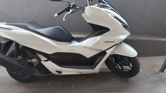 Pcx ótima ano 2024/2024