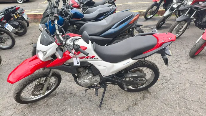 HONDA NXR BROS 160 VERMELHA 2017 Shalon veículos Cariacica