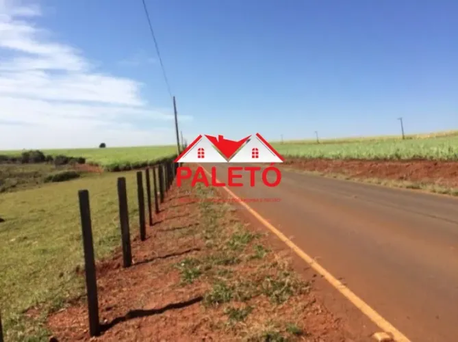 Sítio 4 alqueires frente asfalto com mina d água a venda na cidade de Quadra interior de S