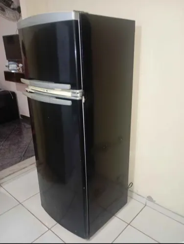 Geladeira BRASTEMP Frost Free