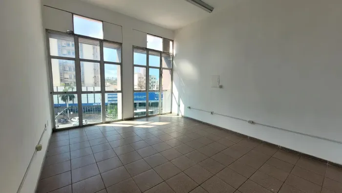 ISala Comercial para Locação na Avenida do CPA - 52 m² | Excelente Localização | R$ 2.000,