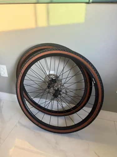 Rodas para Gravel DT Swiss aro 700