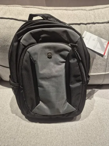 Mochila Victorinox Nova original com preço de usada. Oferta!