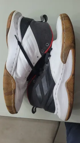 Tênis Basquete Adidas 45