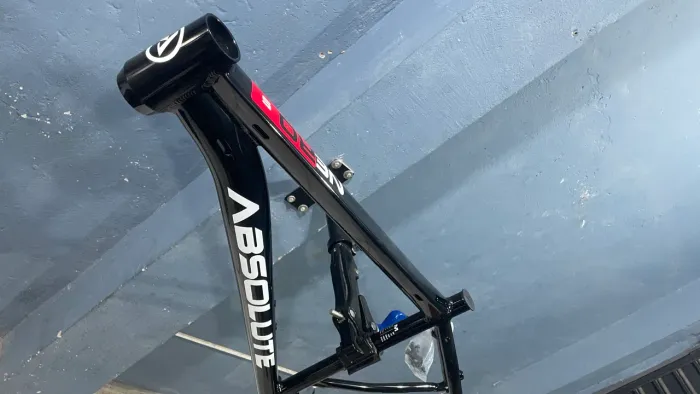 Quadro absolute nero 5 tamaho 17 para aro 29