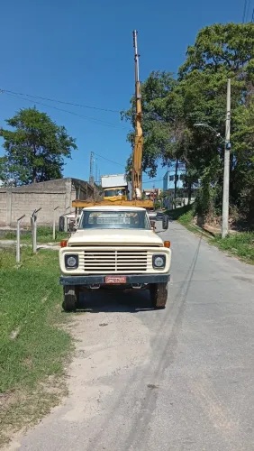 Vendo caminhão Munk motor MWM 229 6 cilindros diesel 