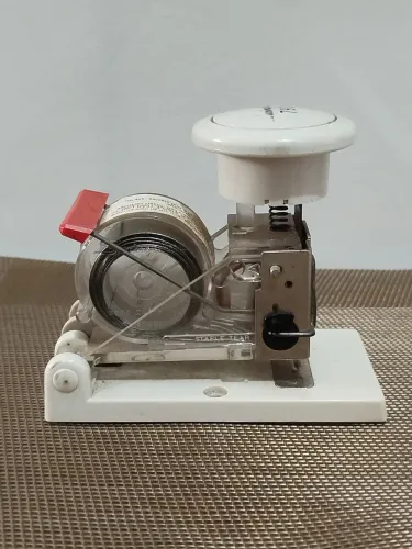 grampeador industrial de cartucho antigo modelo seingline 790 medida 11x5 ainda fuciona
