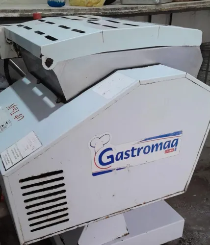 Masseira basculante GASTROMAQ MRI40