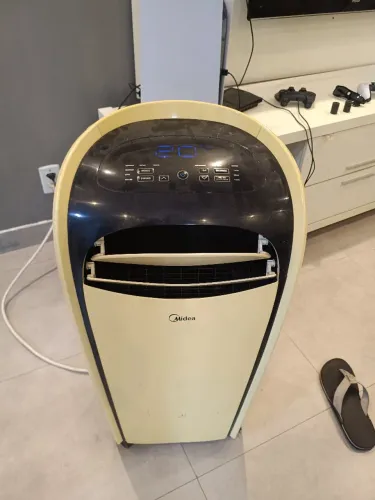 Ar condicionado 10 BTUs portátil