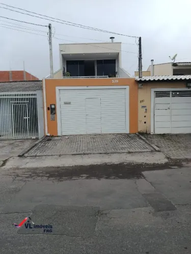 Sobrado á venda com 4 quartos no bairro Uberaba em Curitiba - PR