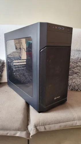 Vendo gabinete compacto Sharkoon V1000 