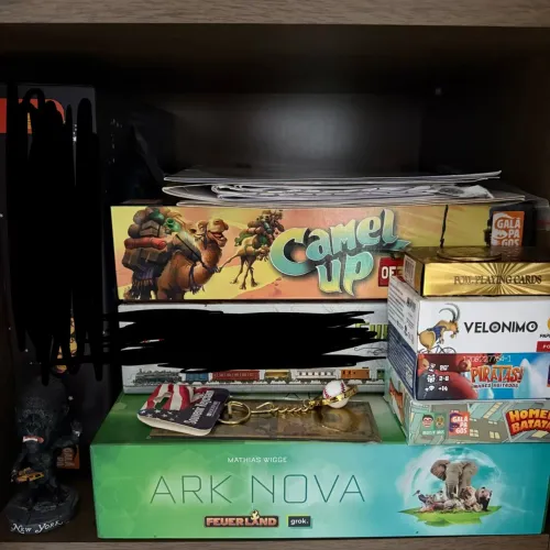 Jogos de tabuleiro diversos (Veja descrição)