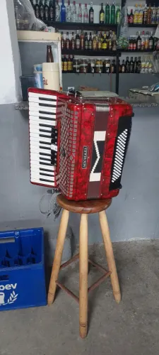 Sanfona acordeon elétrica afinada fole novo muito nova venda ou troco por algo do meu inte