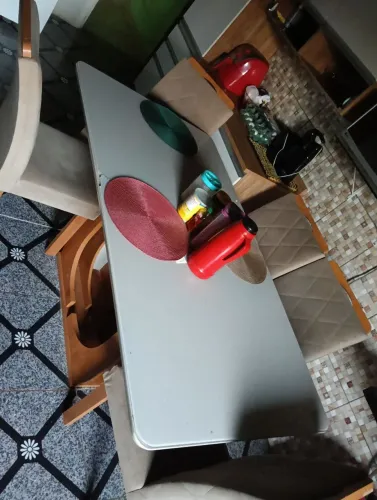 Mesa de Jantar 5 Lugares + 5 Cadeiras (sem vidro) R$750