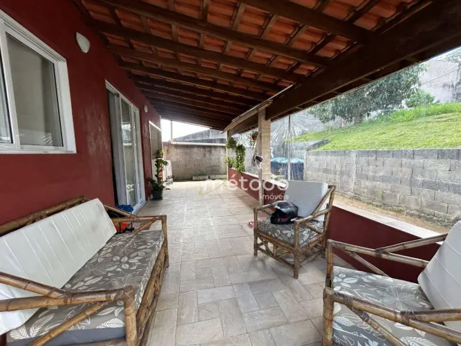Casa com 2 quartos à venda, 157 m² por R$ 630.000 - Bairro Parque Agrinco - Guararema/SP