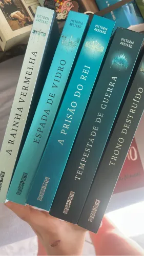 box de livros usados 