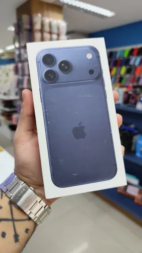 Iphone 17 pro max LACRADO 