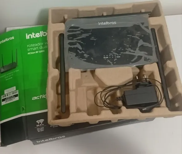 Roteador Interbras Dual Band 4 antenas - Wi-fi 2.4 GHz e 5 GHz