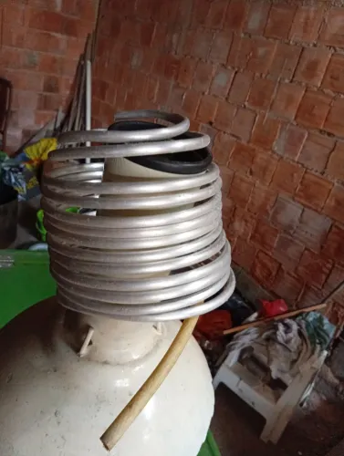 Vendo esse carrinho de água de coco 1000 não faço entrega Bairro novo porto canoa zap279