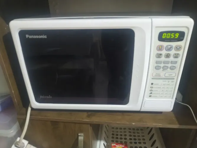 MICROONDAS PANASONIC 23LITROS 