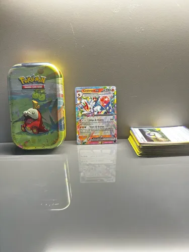 Bolo de 50 cartas Pokémon original+lata+carta ultra rara+brindes