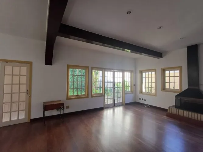 Casa para Alugar em São Paulo (Vila São Francisco) | 3 Quartos, 1 Suíte
