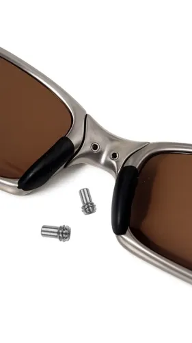 Parafuso Trava Central Compatível com óculos XSquared / Romeo 2 Linha XMetal Oakley