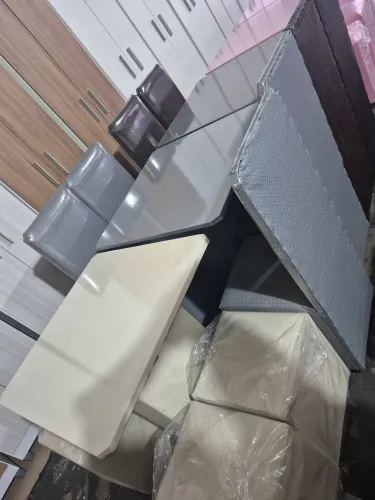 CONJUNTO DE MESA C/ 4 PUFF'S OU COM 4 CADEIRAS CONFIRA OS MODELOS E VALORES