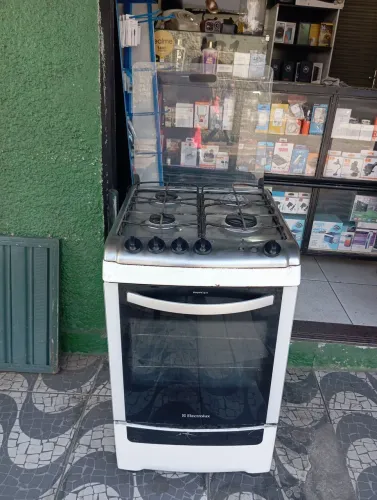 Vendo Fogão Eletrolux