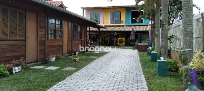 BROGNOLI VENDE -Pousada com 9 kitnetes mobiliados , nos Ingleses, Florianópolis