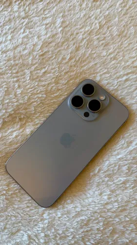 Iphone 15 pro 256 gb - muito novo